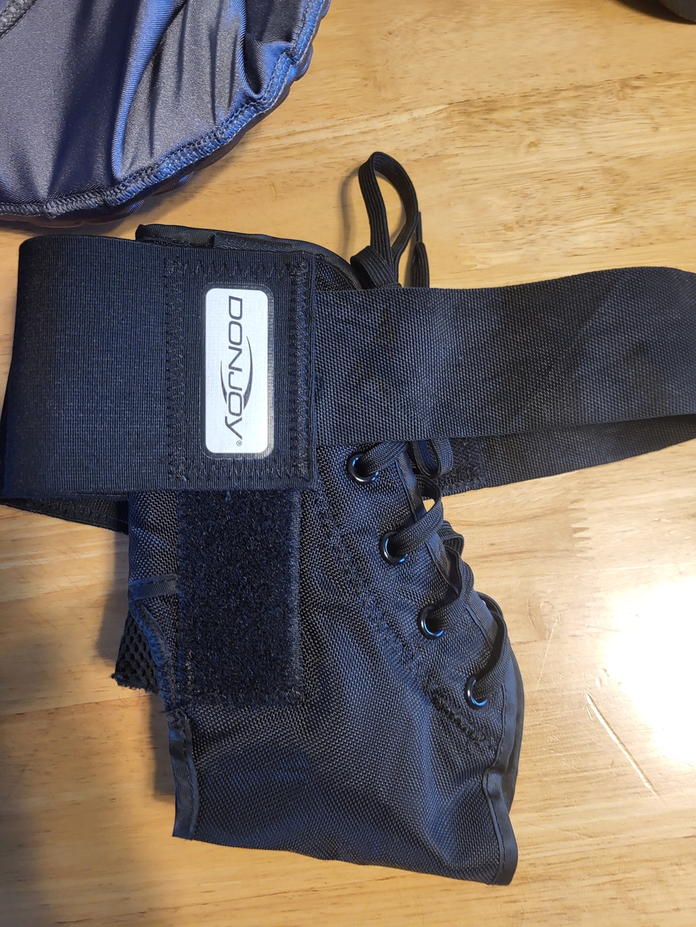 DonJoy Men’s Black Ankle Support Brace